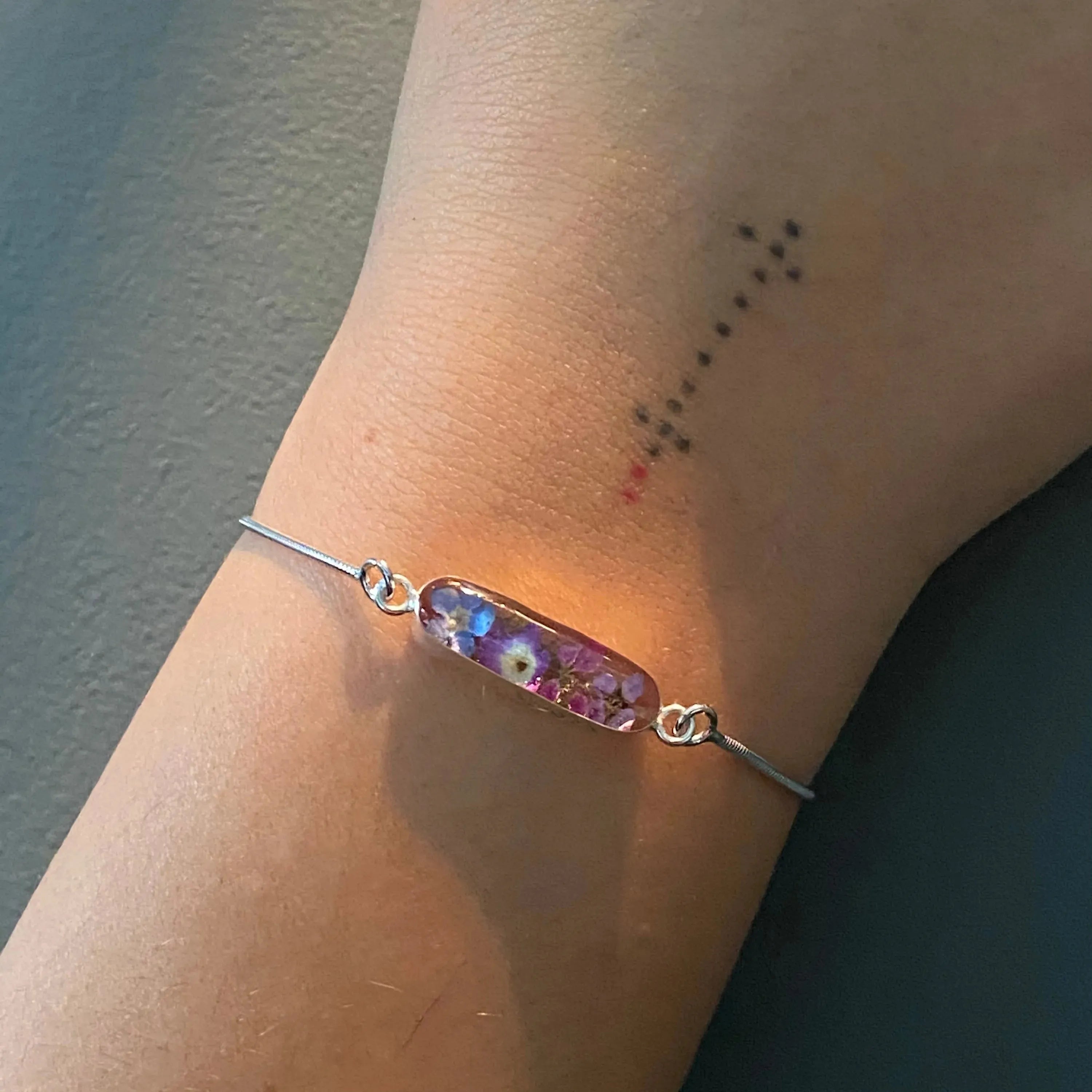 Bracelet serpent en argent sterling anti ternissement avec breloque fleur - Purple Haze - Ovale