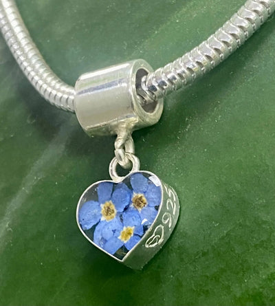 Pendentif artisanal en vraie fleur | Argent sterling | Convient à la plupart des bracelets à breloques populaires