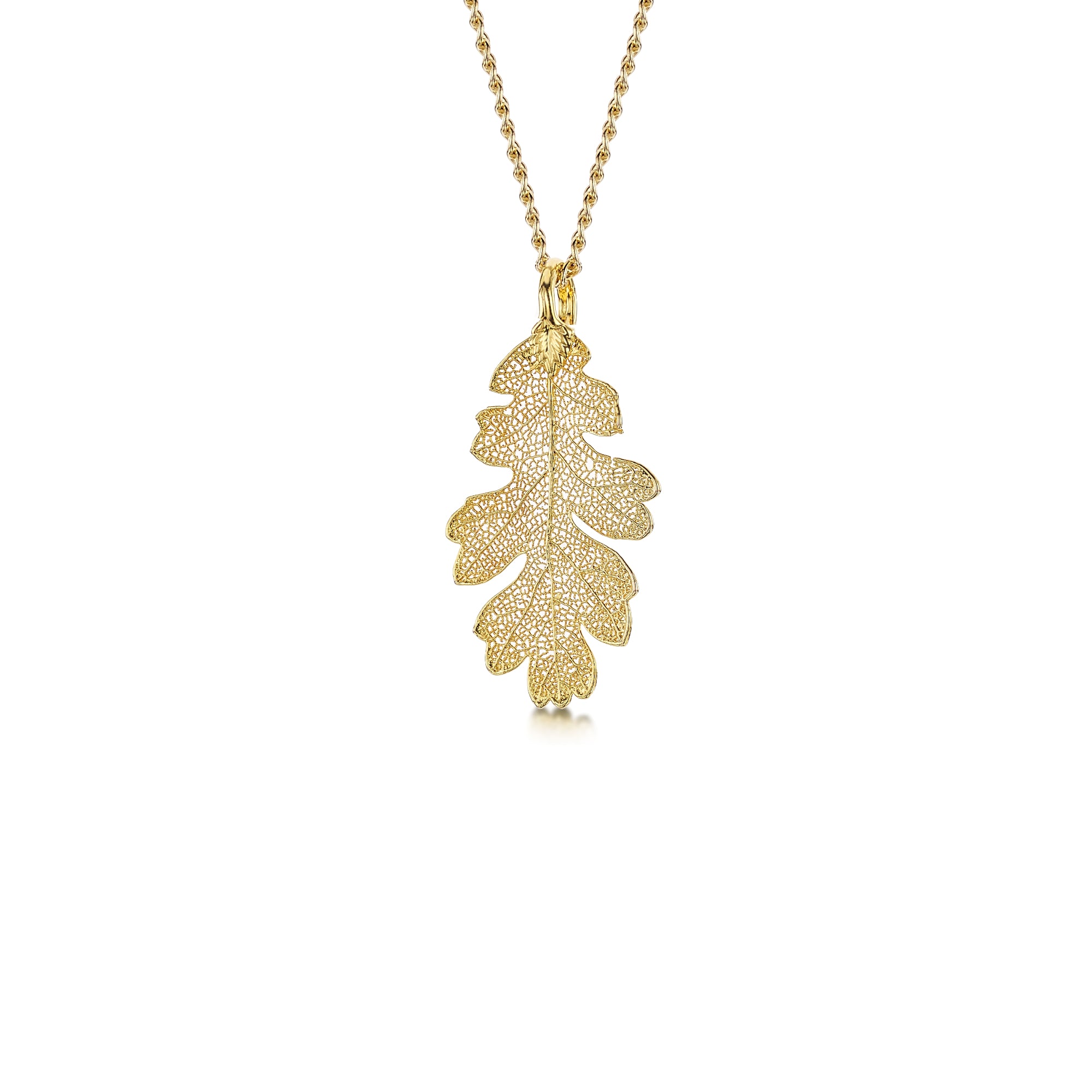 Collier pendentif feuille de chêne plaqué or